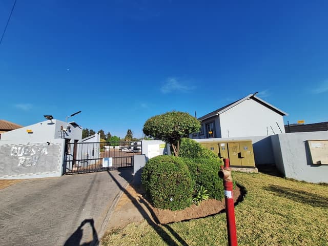 Listing photo