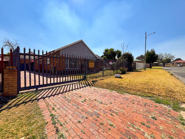 Listing photo