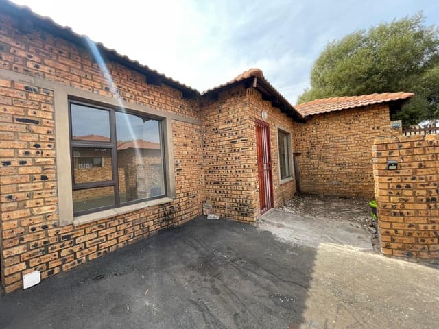 Listing photo