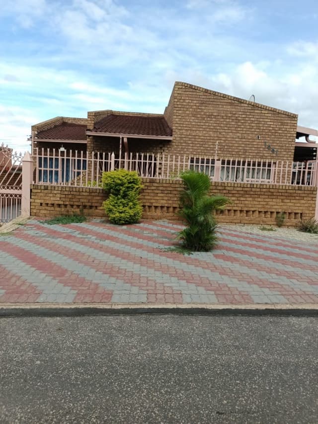 Listing photo