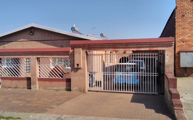 Listing photo