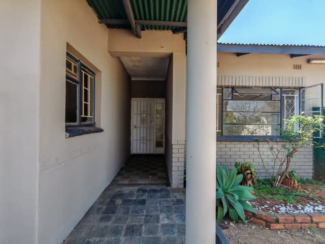 Listing photo