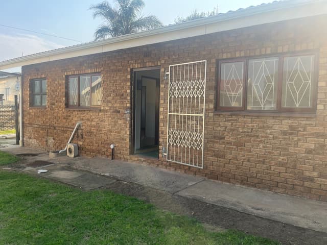 Listing photo