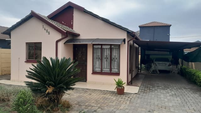 Listing photo