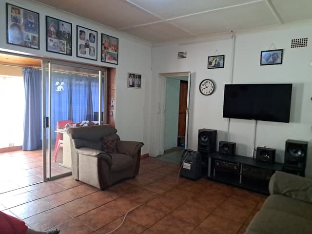 Listing photo