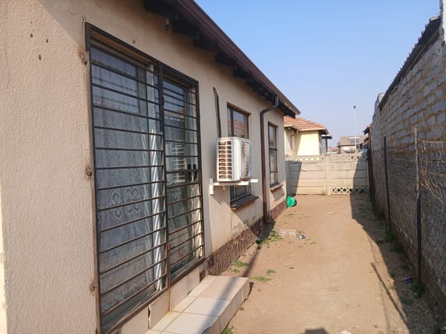 Listing photo