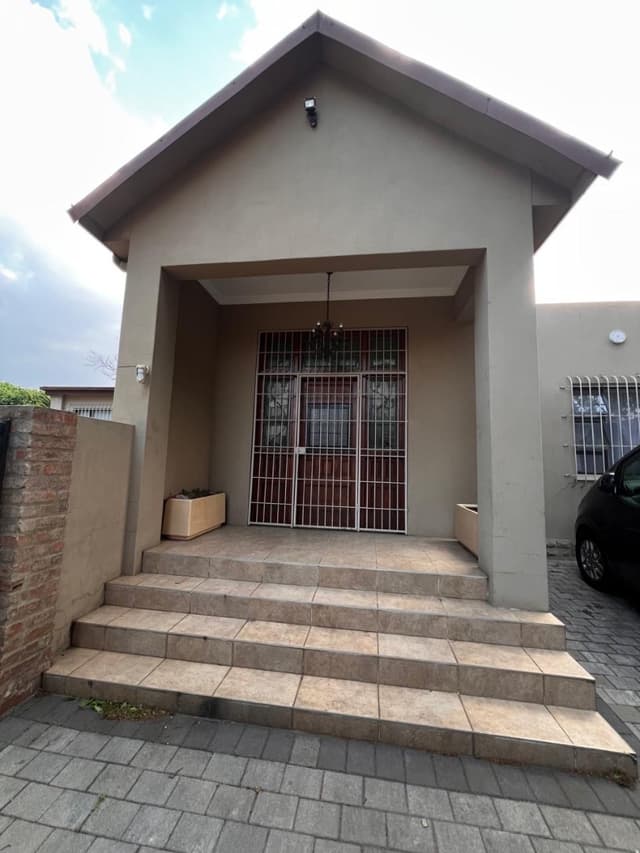 Listing photo