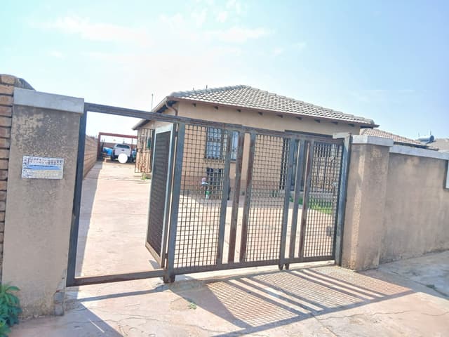 Listing photo