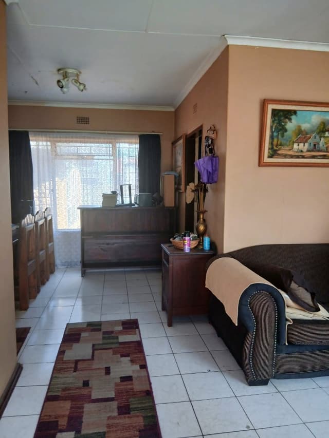 Listing photo