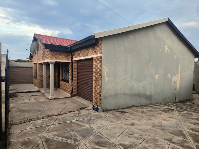 Listing photo