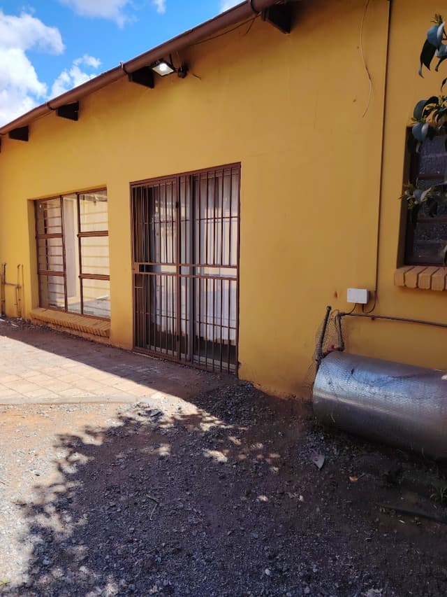 Listing photo