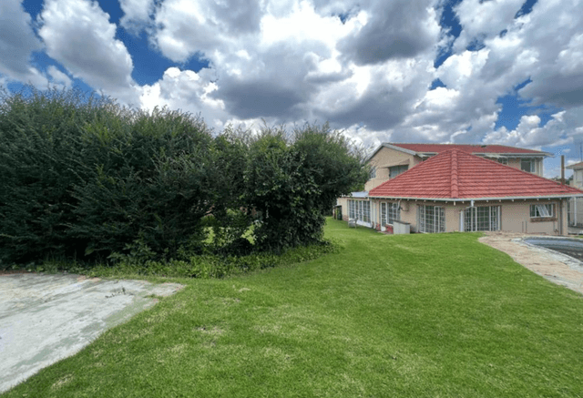 Listing photo