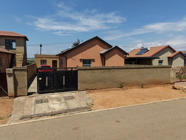 Listing photo