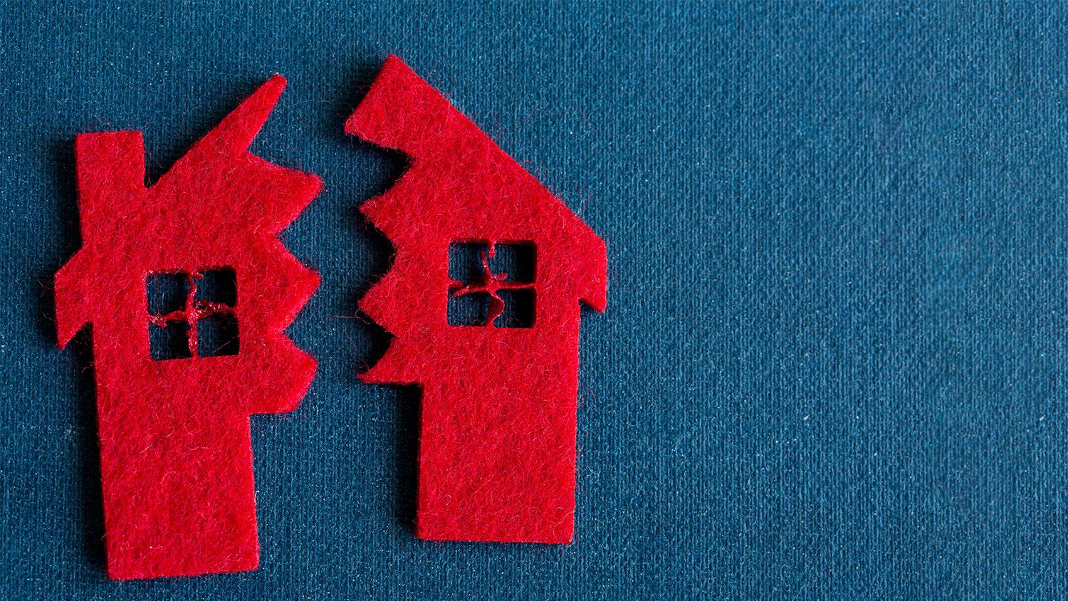 PITFALLS TO AVOID WHEN SELLING YOUR HOME