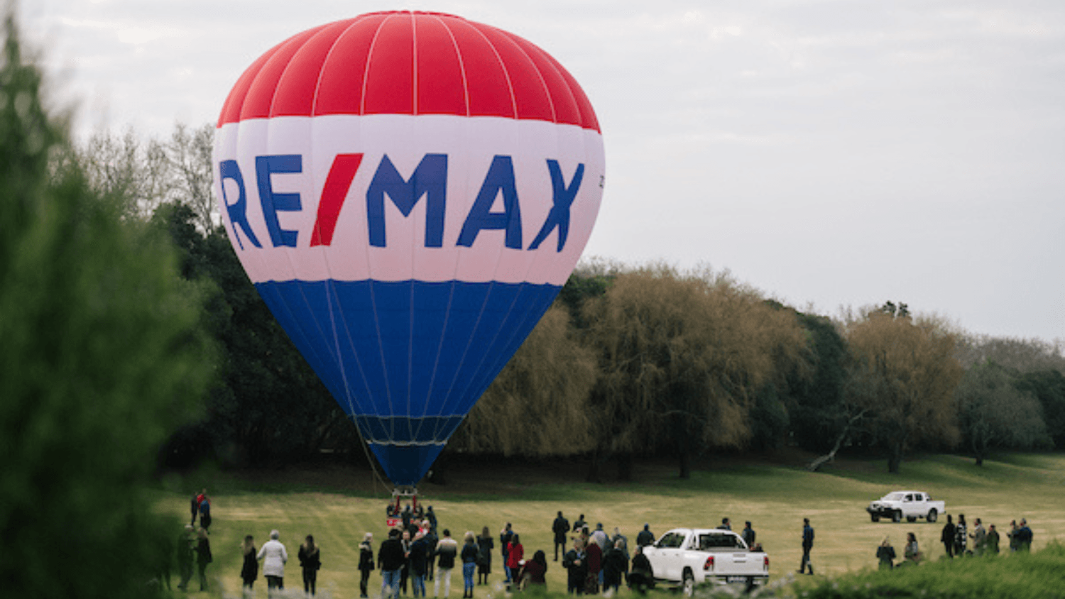 RE/MAX SA LAUNCHES NEW HOT AIR BALLOON