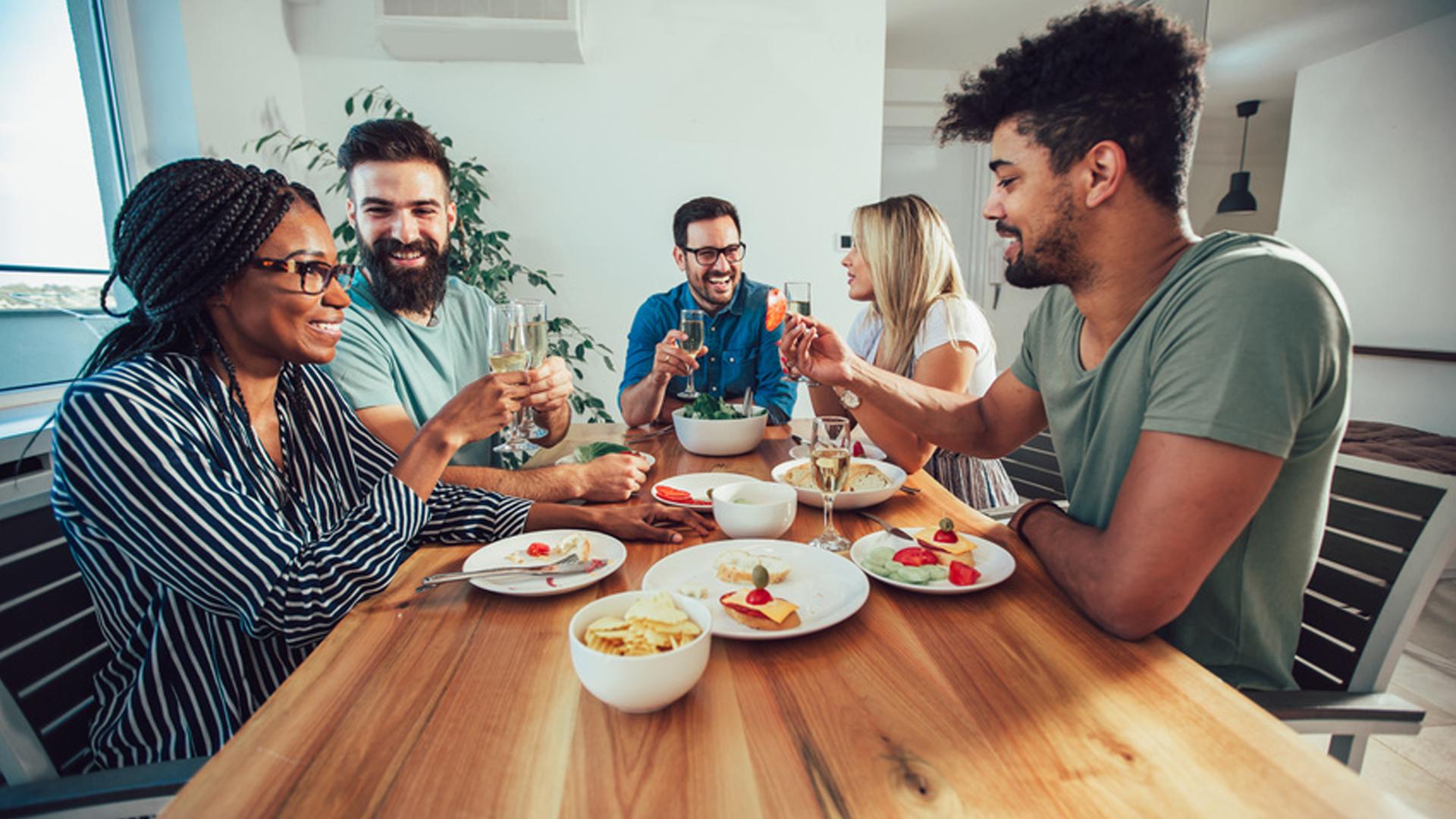 3 BUDGET-FRIENDLY WAYS TO ENTERTAIN FROM HOME