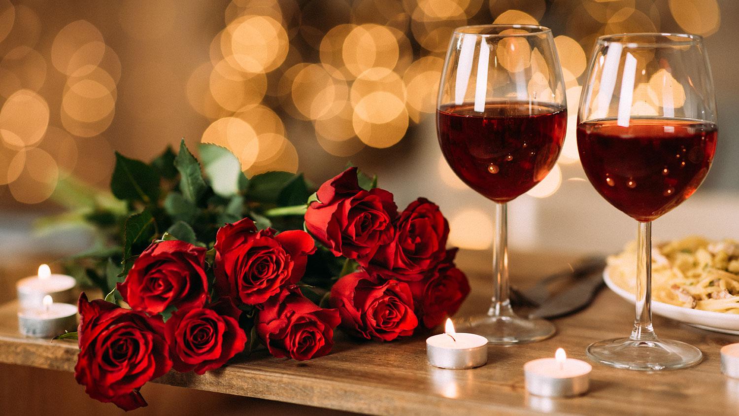 6 LOCKDOWN-FRIENDLY DATE NIGHT IDEAS TO ENJOY AT HOME
