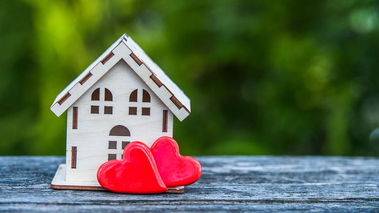 HOW TO SHOW YOUR HOUSE SOME LOVE THIS VALENTINE’S DAY