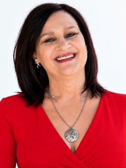 Ronelle Grobler